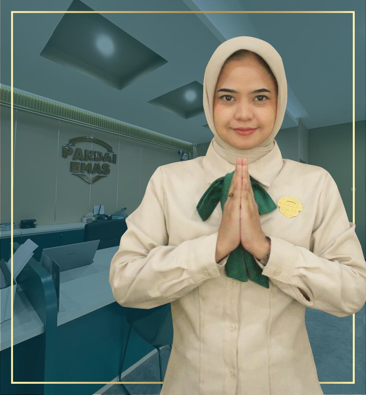 Staff Pandai Emas siap melayani penjualan emas Anda
